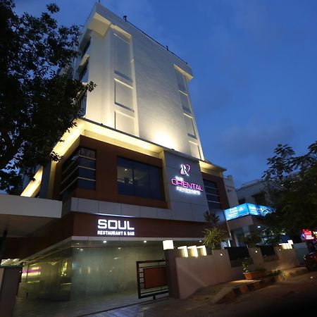 ดิ โอเรียนตัล เรซิเดนซี โฮเทล Hotel มุมไบ ภายนอก รูปภาพ
