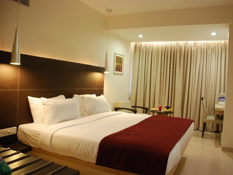 ดิ โอเรียนตัล เรซิเดนซี โฮเทล Hotel มุมไบ ภายนอก รูปภาพ