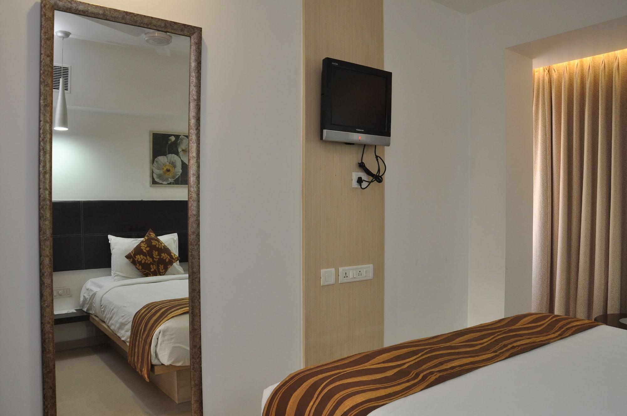 ดิ โอเรียนตัล เรซิเดนซี โฮเทล Hotel มุมไบ ภายนอก รูปภาพ
