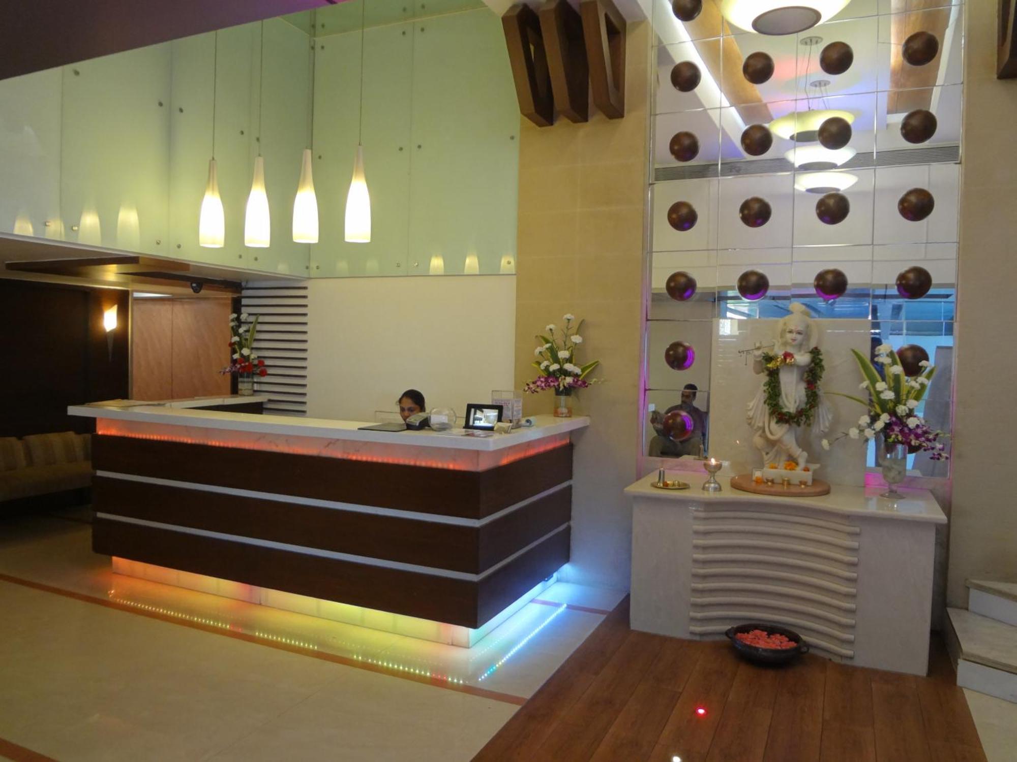 ดิ โอเรียนตัล เรซิเดนซี โฮเทล Hotel มุมไบ ภายนอก รูปภาพ