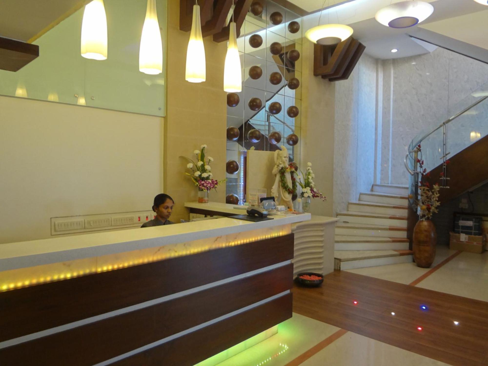 ดิ โอเรียนตัล เรซิเดนซี โฮเทล Hotel มุมไบ ภายนอก รูปภาพ